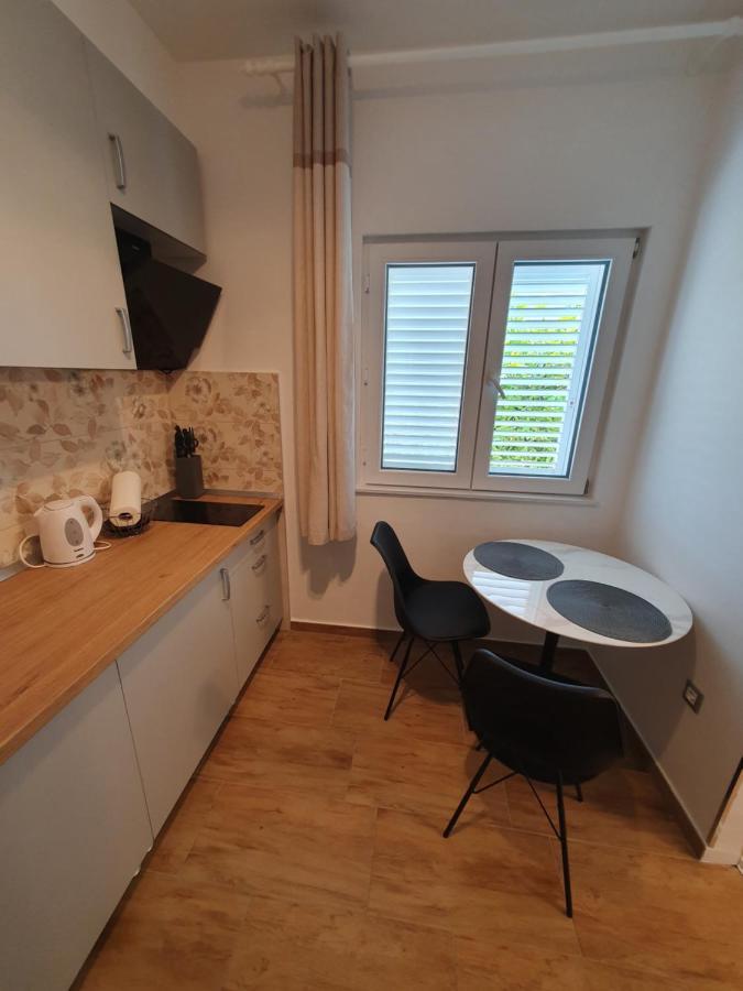 Zita - Heart Of Rovinj, Apartment For 2, Free Parking, 2Min Center, 5Min Beach Walk Extérieur photo